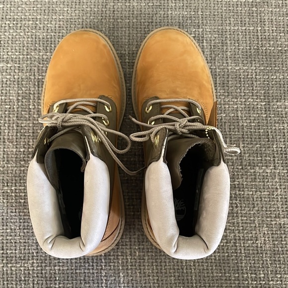 NWT TIMBERLAND Waterproof Boots! - Picture 12 of 12